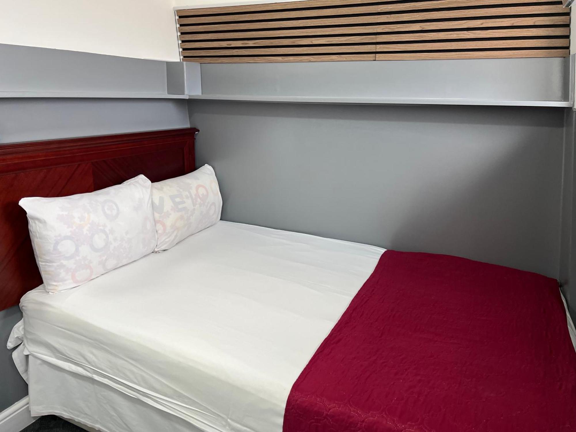 Plaza London Hotel Экстерьер фото