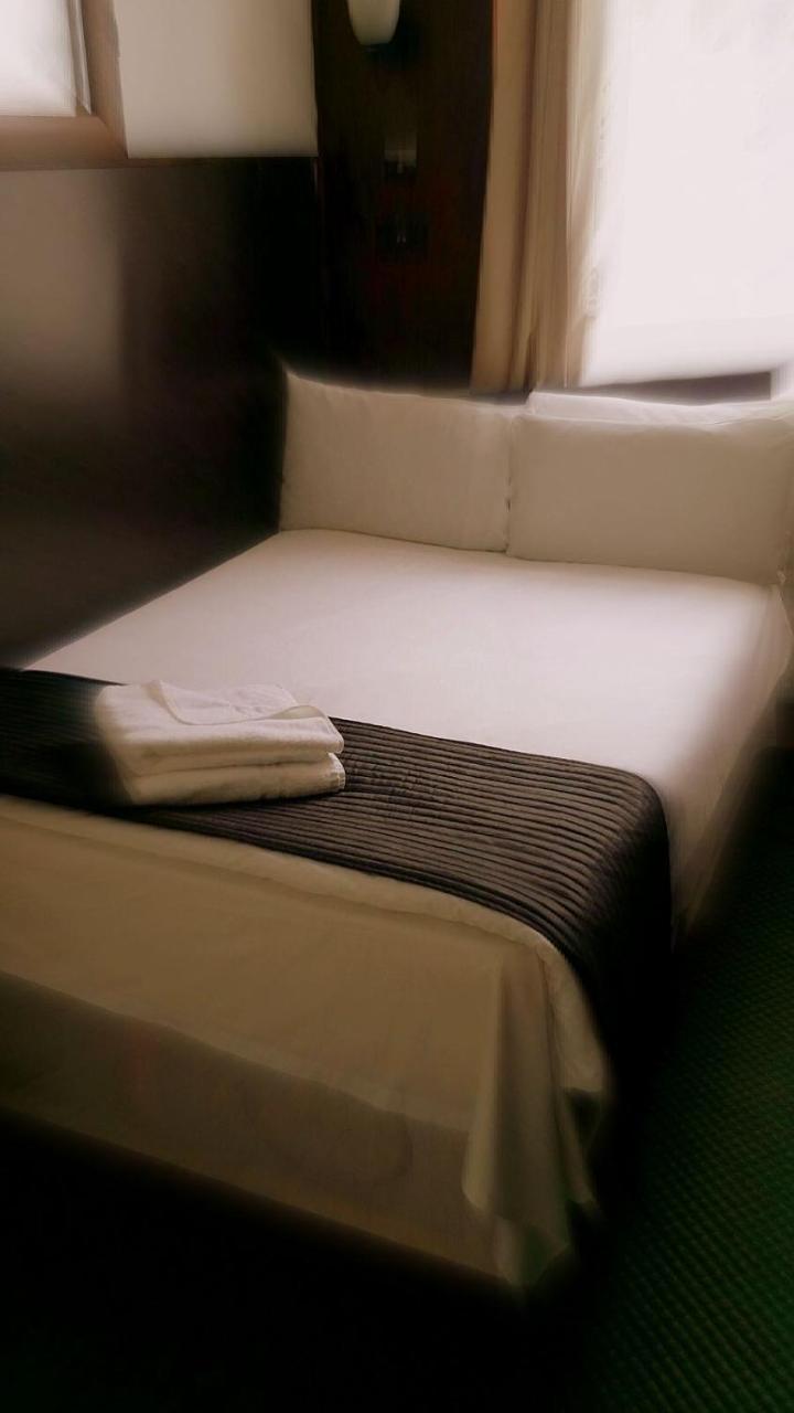 Plaza London Hotel Экстерьер фото